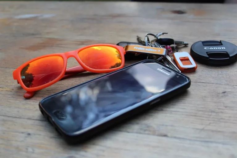 smartphone au soleil